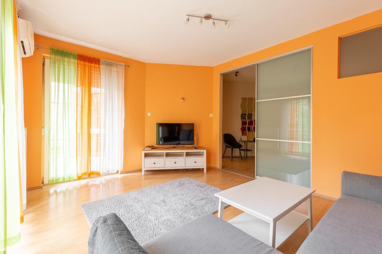 M36 Mester Apartment 부다페스트 외부 사진
