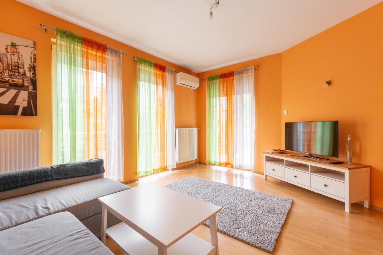 M36 Mester Apartment 부다페스트 외부 사진